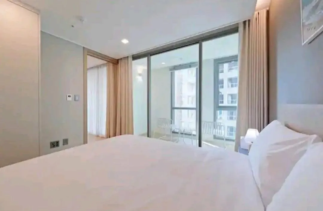 Elbon The Stay With A1 Busan